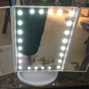 Tri-Fold Vanity MakeUp Mirror